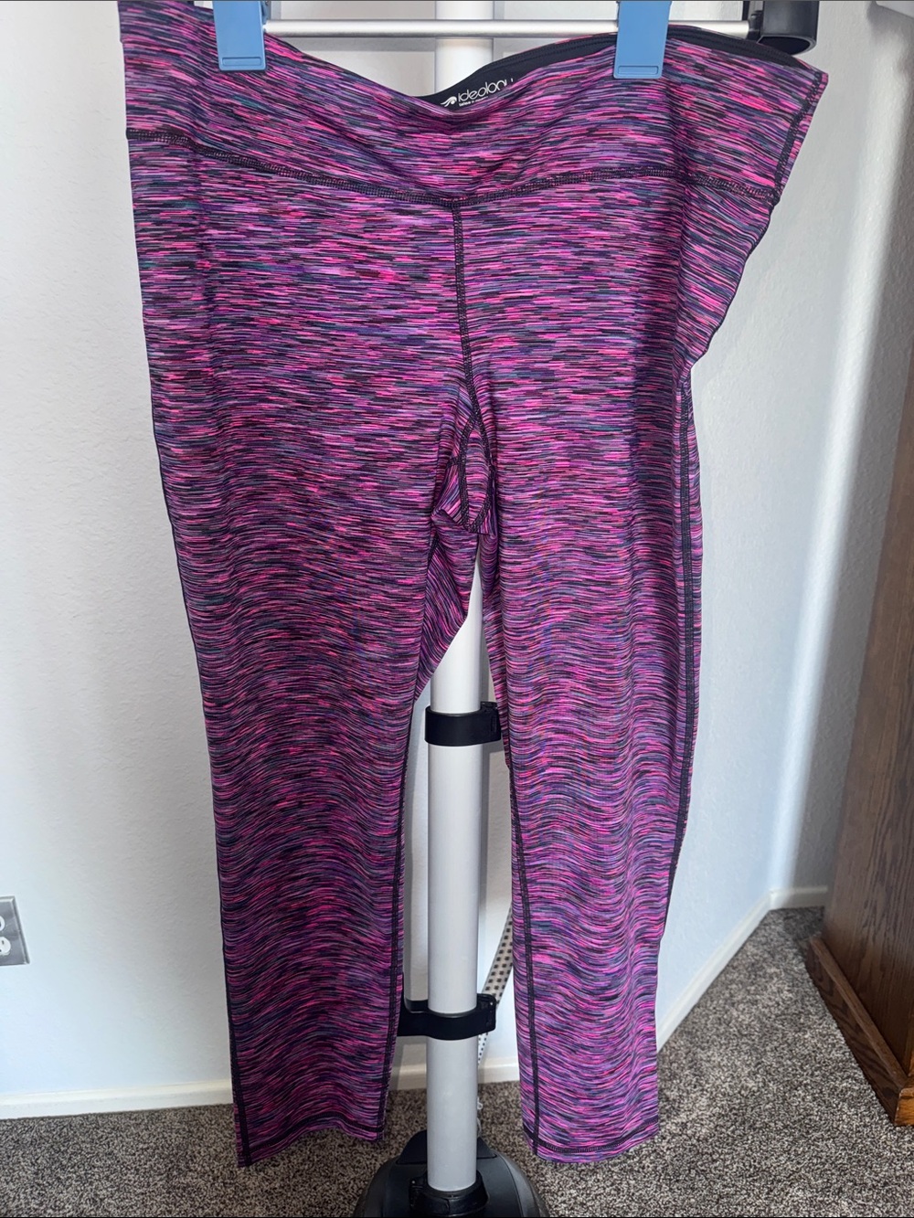 Ideology Black and Pink Space-Dye Workout Leggings